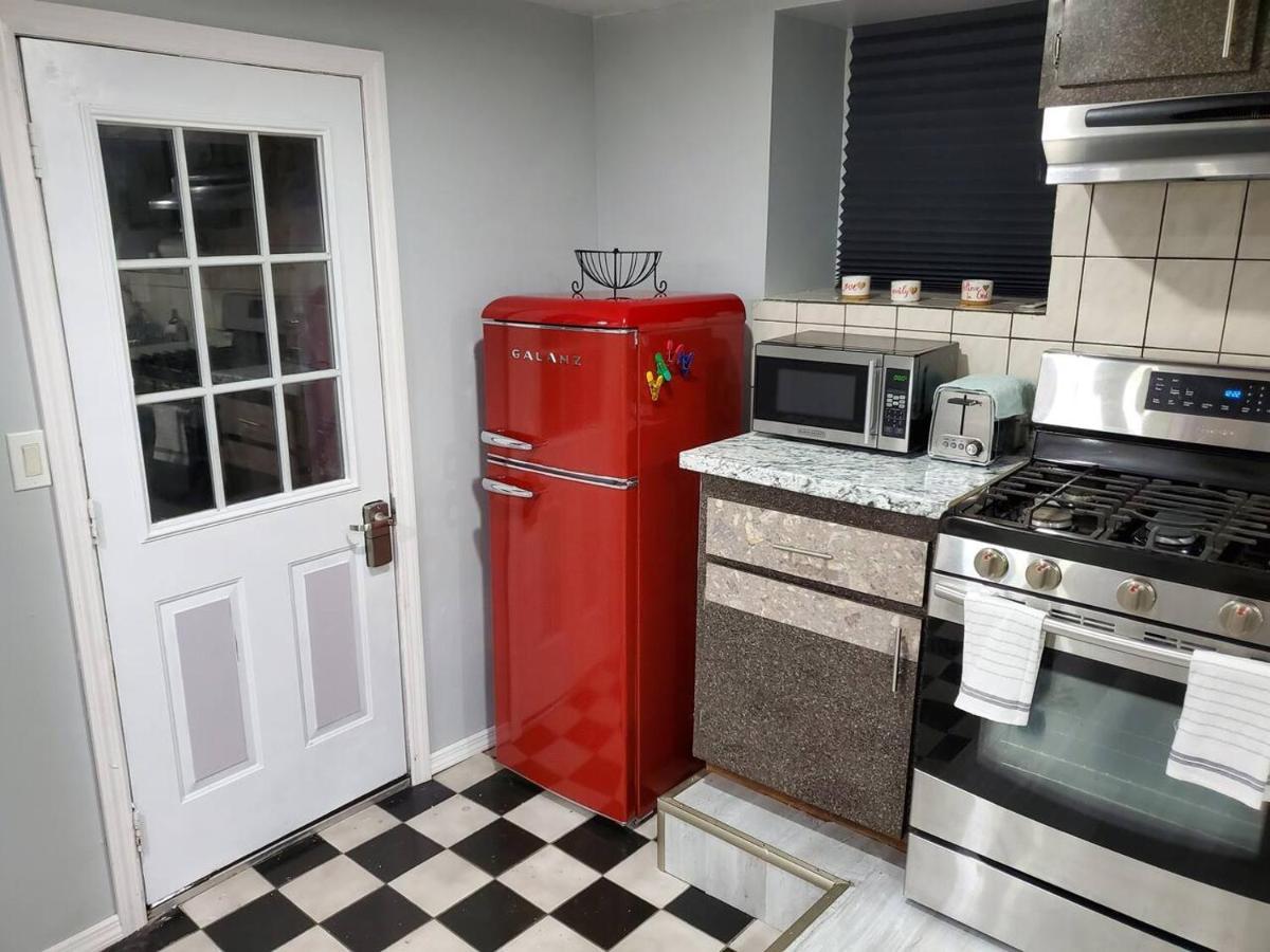 Lovely 2 Bedroom Apartment With 2 Entrance And Parking Нью-Йорк Екстер'єр фото